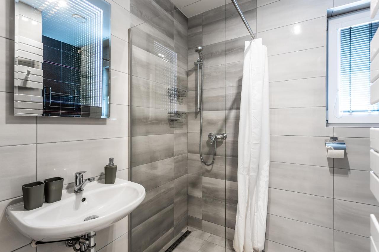 Family Apartments Klinovec Loučná pod Klínovcem Zewnętrze zdjęcie